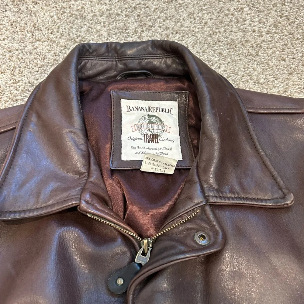 Vintage Banana Republic Leather Bomber jacket. 42. Stunning. 90’s. EUC. Heavy - Picture 2 of 15